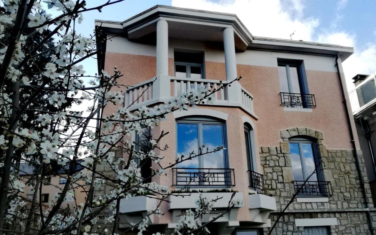 Le Bompard 50 M2 Villa Art Deco Plein Centre Avec Jardin Rodez Buitenkant foto